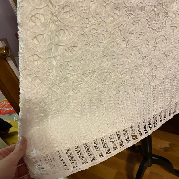 White lace skirt - Picture 6 of 6